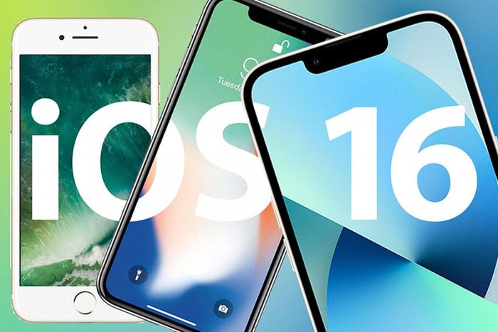Đối với Big Sur, Apple đã thiết kế lại hệ điều hành máy tính để bàn của mình để trông giống iOS hơn. Trong khi đó, phiên bản hệ điều hành Monterey gần đây đã được thêm một số tính năng như Universal Control và SharePlay.