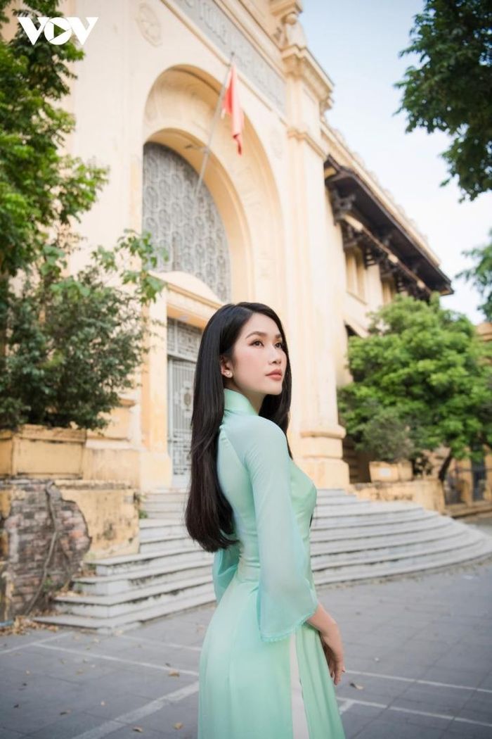 Hiện tại, bên cạnh việc luyện tập cho cuộc thi, Phương Anh còn thử sức với vai trò MC.
