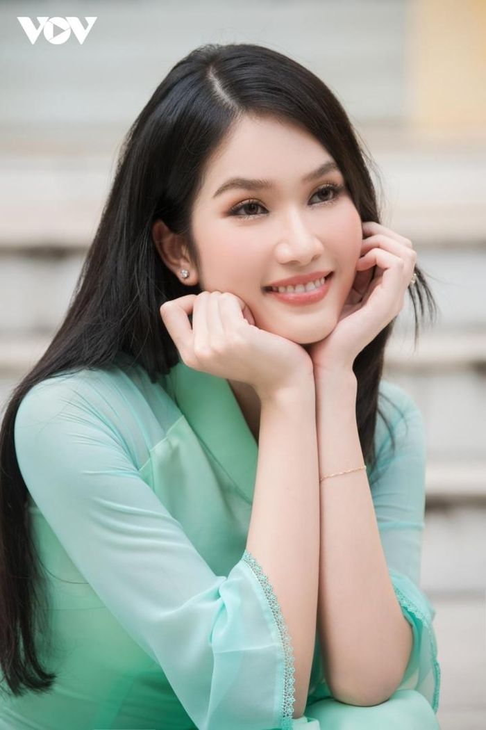 Phương Anh nghĩ đây là một công việc cực kỳ có ích, hỗ trợ rất nhiều cho cuộc thi Miss International sắp tới.