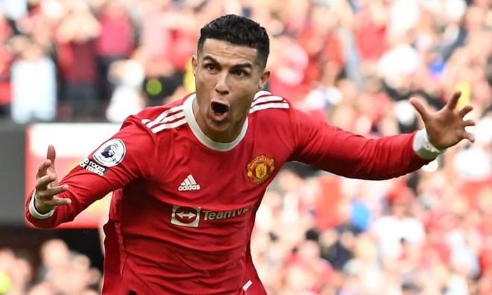Ronaldo được thưởng đậm sau khi lập hattrick cho MU