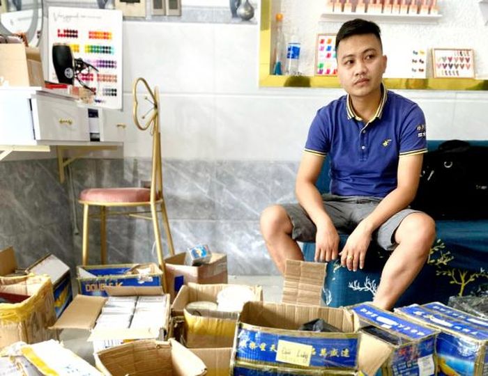 Chủ tiệm nail Nguyễn Mạnh Anh đã khai nhận về hành vi mua bán thiết bị đánh bạc bịp.