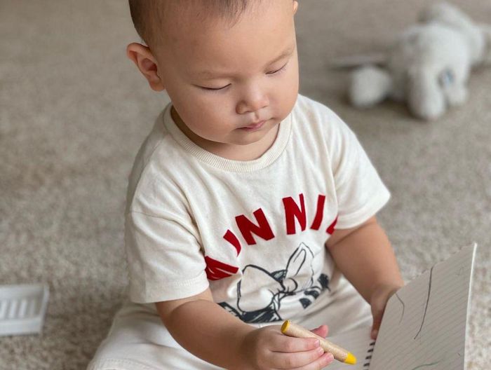 Leon đang từ anh chàng điềm tĩnh...