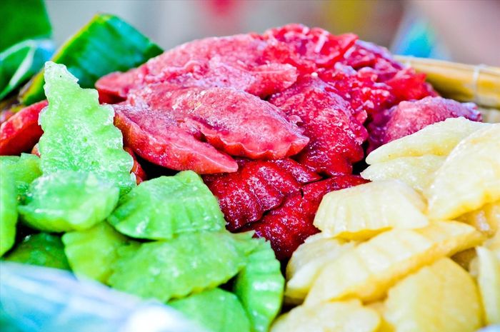 Bánh bò với nhiều màu sắc bắt mắt