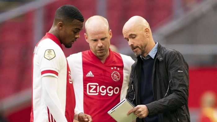 Ajax dưới thời Ten Hag luôn chơi thứ bóng đá tấn công hấp dẫn. Ảnh: Reuters.