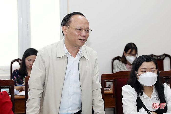 Phó Trưởng ban Văn hóa - Xã hội, HĐND tỉnh Thái Văn Sinh: TX Kỳ Anh cần xây dựng lộ trình tự chủ tài chính đối với các trường học trên địa bàn; việc xây dựng vị trí việc làm của Phòng GD&ĐT...