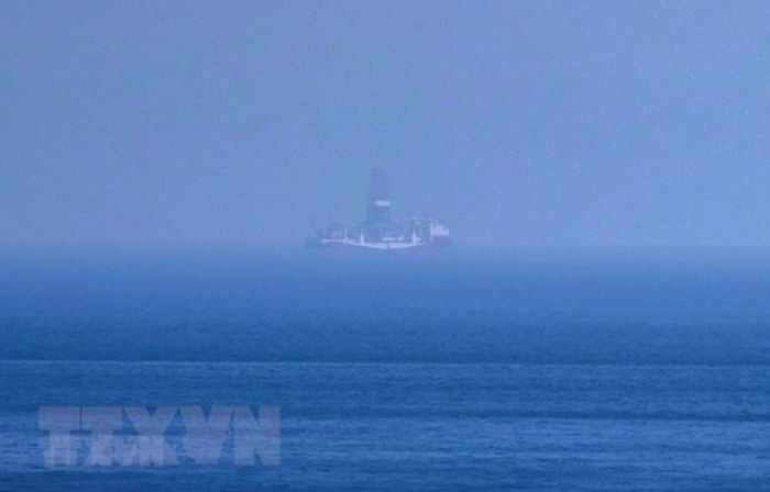Tàu khoan thăm dò Yavuz của Thổ Nhĩ Kỳ ở vùng biển ngoài khơi phía Bắc CH Cyprus. (Ảnh: AFP/TTXVN)