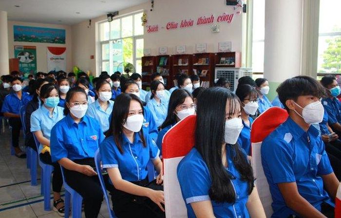 Đông đảo đoàn viên, học sinh, sinh viên tham dự sự kiện
