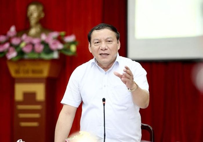 Bộ trưởng Bộ Văn hóa thể thao và du lịch Nguyễn Văn Hùng
