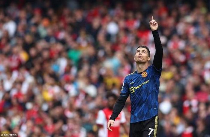 Ronaldo phần nào vực dậy được tinh thần của Man Utd với bàn gỡ ở phút 34.