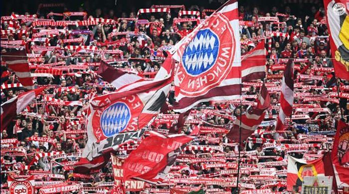 Không khí lễ lội, ăn mừng đã bắt đầu tại Allianz Arena ngay trước khi trận đấu bắt đầu. (Nguồn: FcBayern)