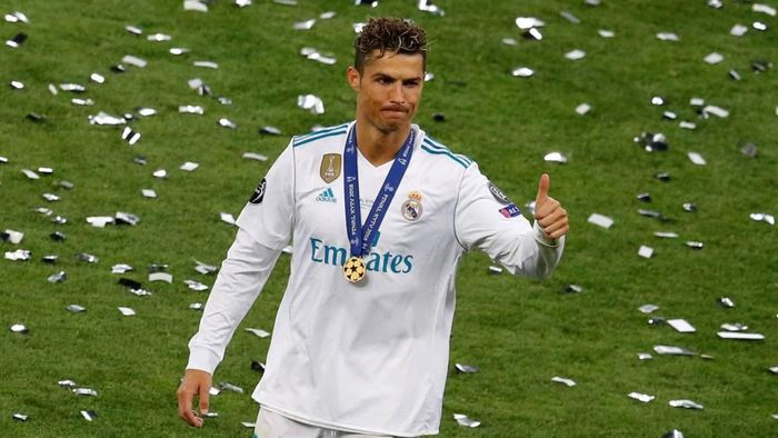 Ronaldo từng gặp vấn đề lớn với Real Madrid vì giá trị bản quyền hình ảnh. Ảnh: Reuters.