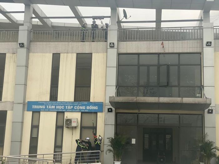 Công tác cứu nạn người bị mắc kẹt trên cao bằng leo dây hiệu quả, nhanh nhưng luôn là nhiệm vụ khó khăn, do đó đòi hỏi CBCS thường xuyên luyện tập để áp dụng vào chiến thuật cứu người