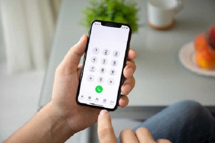 Lưu số điện thoại đường dây nóng tránh trường hợp nguy cấp.