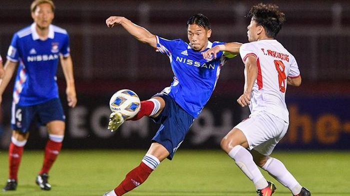 Minh Vương mắc sai lầm trực tiếp dẫn đến bước ngoặt trận thua Yokohama F Marinos. Ảnh: Yokohama FM