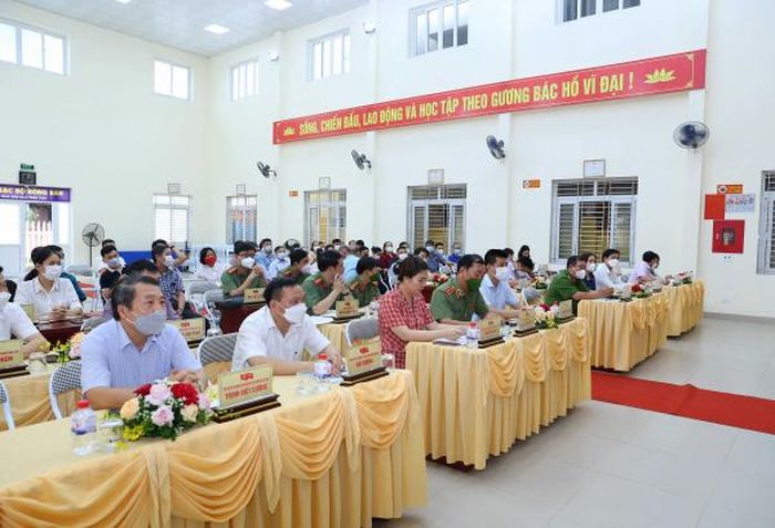 Thứ trưởng Trần Quốc Tỏ và các đại biểu tại Hội nghị.
