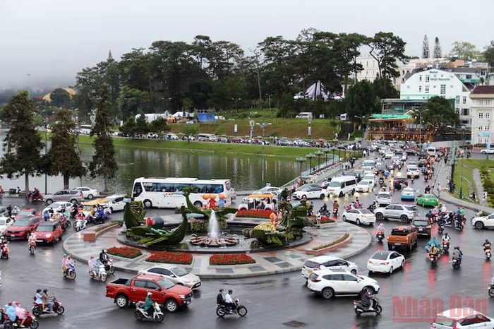  Trung tâm thành phố Đà Lạt chiều 30/4.