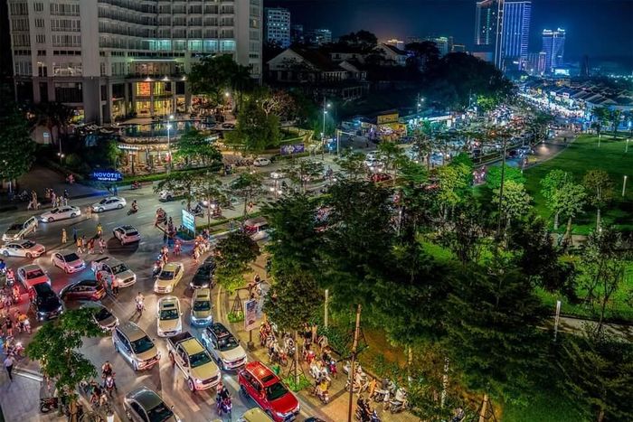 Công tác đảm bảo an ninh trật tự, ATGT đã được các lực lượng chức năng tỉnh Quảng Ninh phối hợp triển khai hiệu quả, nên Chương trình Carnaval Hạ Long 2022 đã diễn ra an toàn tuyệt đối, không có ách tắc giao thông.