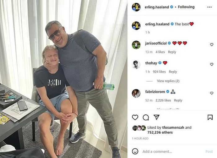 Erling Haaland đăng ảnh chụp bên Raiola 