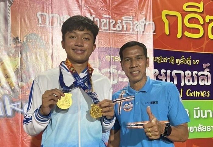  Ajarn Wattana Saengsuwan, HLV hiện tại của Boonsorn, tiết lộ cậu học trò từng về nhất ở đường đua cấp trường, nội dung 100 m, với thành tích 10 giây 63. Đây là thành tích tốt nhất của chân chạy ở độ tuổi của Boonsorn tại Thái Lan. 