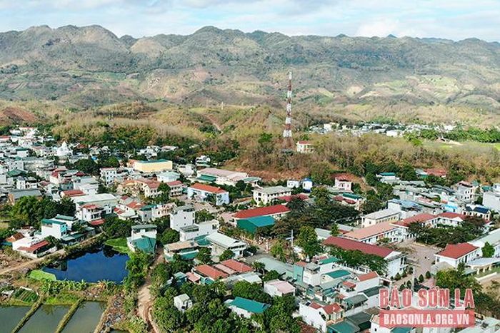 Một góc trung tâm thị trấn Yên Châu hôm nay.