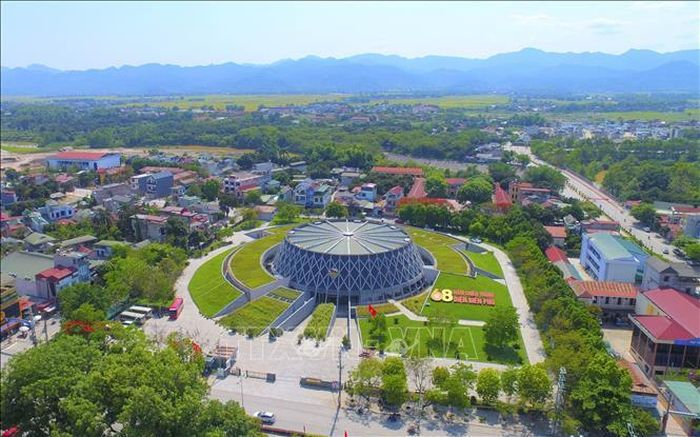 Bảo tàng Chiến thắng lịch sử Điện Biên Phủ là điểm đến thu hút du khách.