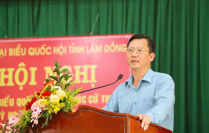 Ông Đoàn Kim Đình – Chủ tịch UBND TP Bảo Lộc tiếp thu, giải trình các ý kiến, kiến nghị của cử tri