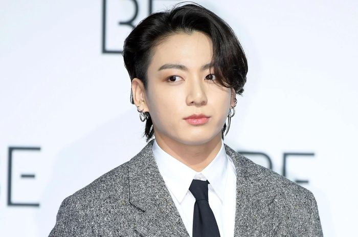  Jungkook có thể 24, 25 hoặc 26 tuổi dựa trên các cách tính tuổi khác nhau của người Hàn. Ảnh: ImaZins. 