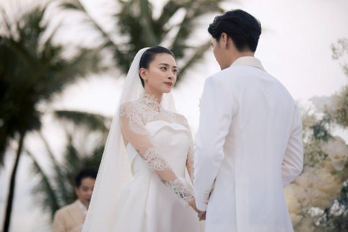 Trong đám cưới, Ngô Thanh Vân nói: "Cảm ơn Huy đã xuất hiện trong cuộc đời Vân. 12 năm Vân cô đơn và tìm kiếm một người chồng thì Huy có mặt đúng lúc Vân cần. Huy đến với Vân không có gì hào nhoáng, chỉ cần đưa khăn giấy cho Vân khóc và nhắc Vân nên dành nhiều thời gian cho bản thân hơn công việc, như vậy đã đủ. Vân hứa làm một người vợ tốt và sẵn sàng có những đứa con".