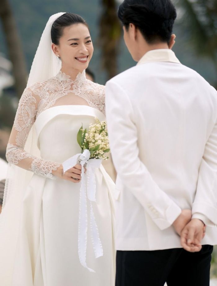 Những hình ảnh trong đám cưới của cặp đôi Ngô Thanh Vân - Huy Trần.