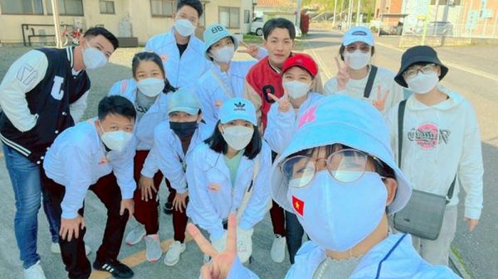 Đoàn kết cùng nhau viết nên những dòng thanh xuân rực rỡ tại đất nước hoa anh đào.