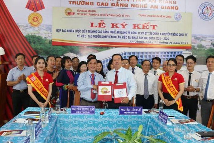 MIF trữ nguồn nhân lực chất lượng cao.