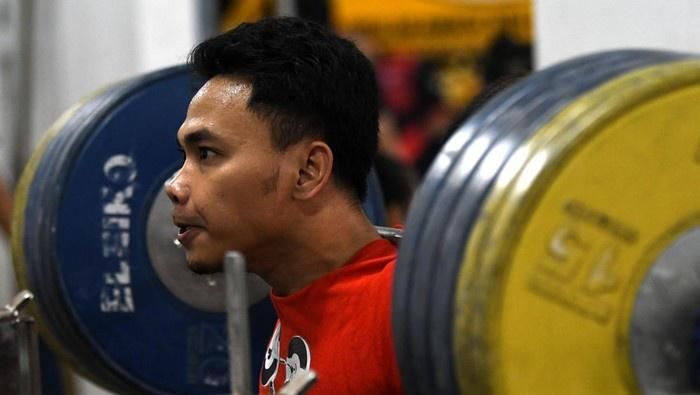 Irawan tập luyện trước ngày lên đường dự SEA Games 31. Ảnh: Reuters.
