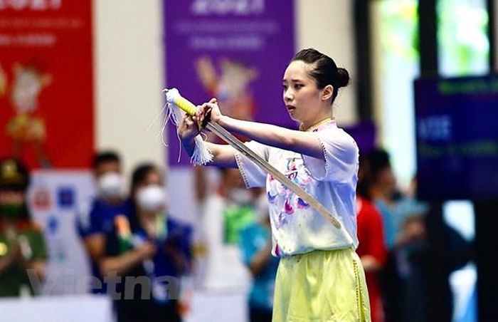 Dương Thúy Vi giành huy chương Vàng. (Ảnh: Tá Hiển/Vietnam+)