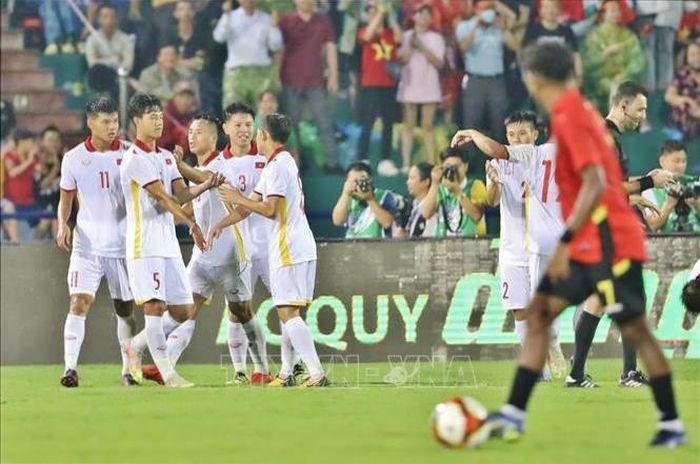 Hai pha lập công của các tiền đạo của tuyển U23 Việt Nam mang đến tấm vé vào bán kết với vị trí nhất bảng B. Ảnh: TTXVN