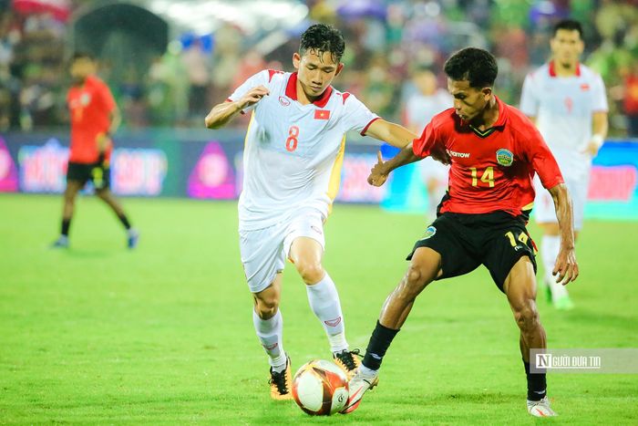 Tối 15/5, thầy trò Park Hang-seo bước vào trận đấu cuối cùng ở bảng A môn bóng đá nam SEA Games 31 gặp U23 Timor Leste. Đội hình ra sân của U23 Việt Nam gồm thủ môn Văn Toản, Vũ Tiến Long, Lương Duy Cương, Lê Văn Đô, Lý Công Hoàng Anh, Phan Tuấn Tài, Bùi Hoàng Việt Anh, Huỳnh Công Đến, Nguyễn Trọng Long, Nguyễn Văn Tùng, Hồ Thanh Minh.