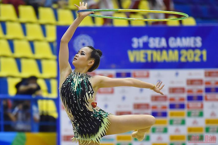  Tại vòng loại nội dung Toàn năng, đội Thể dục nghệ thuật Việt Nam tham gia với 3 vận động viên: Nguyễn Vũ Hà Phương, Đoàn Hồng Nhung và Nguyễn Hà My.