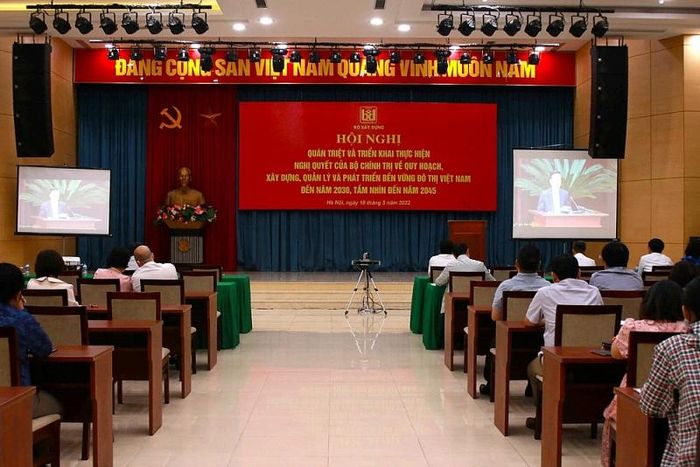Các đại biểu dự Hội nghị tại điểm cầu Bộ Xây dựng.