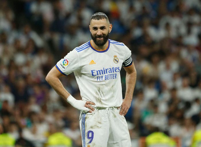 Benzema kết thúc La Liga 2021/22 với 27 bàn thắng, thành tích tốt nhất trong sự nghiệp của tiền đạo người Pháp, tính riêng ở giải quốc nội. Ngoài ra, Benzema còn có 12 đường kiến tạo, chỉ kém 1 so với đồng hương Ousmane Dembele (13).