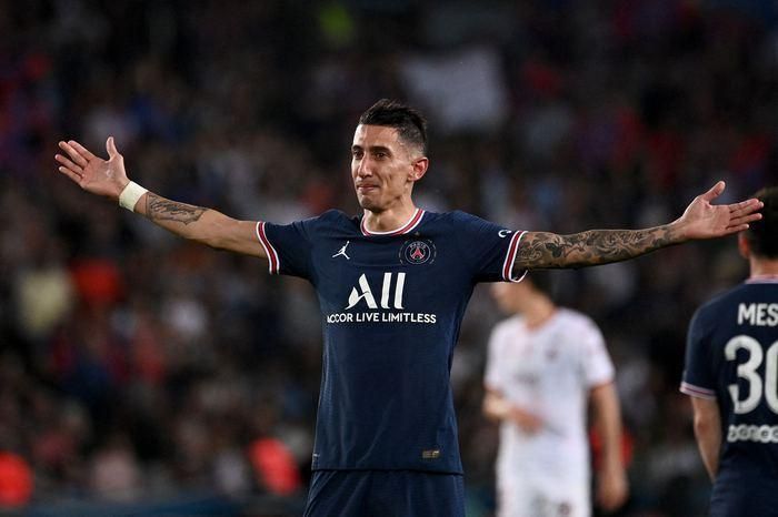 Trong lúc ăn mừng bàn thắng, cựu sao Man Utd bật khóc. Trước khi trận đấu diễn ra, Di Maria thông báo chính thức rời PSG. Theo ký giả Fabrizio Romano, bến đỗ tiềm năng của Di Maria là Juventus.