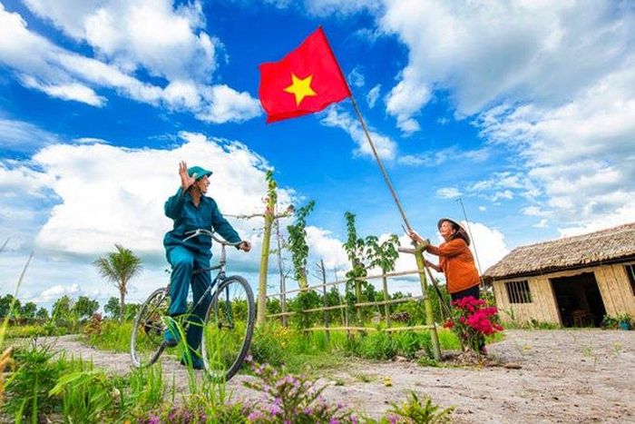 Tình quân dân .Ảnh: NGUYỄN VĂN LUẬN