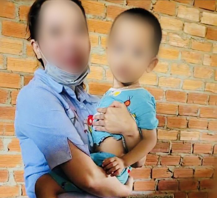 Chị P. và cháu L..