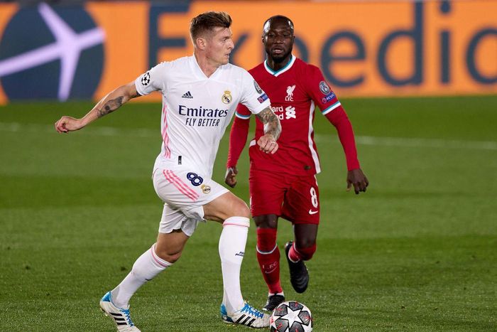  Liverpool và Real là hai đội bóng có phong cách bóng đá trái ngược nhau. Ảnh: Reuters. 