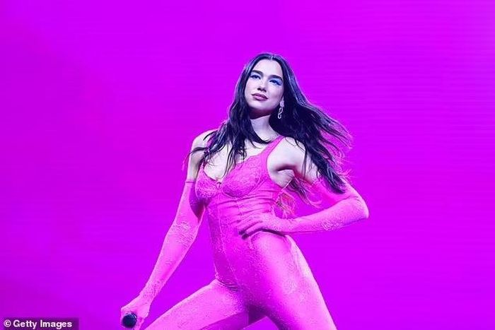  Tour lưu diễn nhằm quảng bá cho album phòng thu thứ hai của nữ ca sĩ, Future Nostalgia. Ảnh: Getty. 