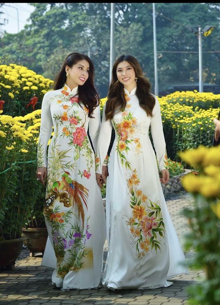 Lý Hương hạnh phúc khi đoàn tụ cùng con gái 