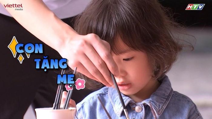 Ước mơ của CiCi là làm bánh sinh nhật tặng mẹ
