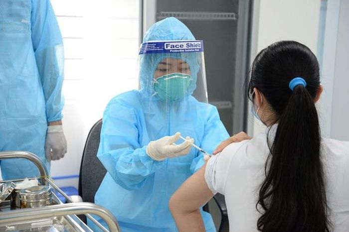 Số ca mắc COVID-19 mới ngày 6/6 tăng lên 806, 1 F0 tử vong tại Vĩnh Long. (Ảnh minh họa)