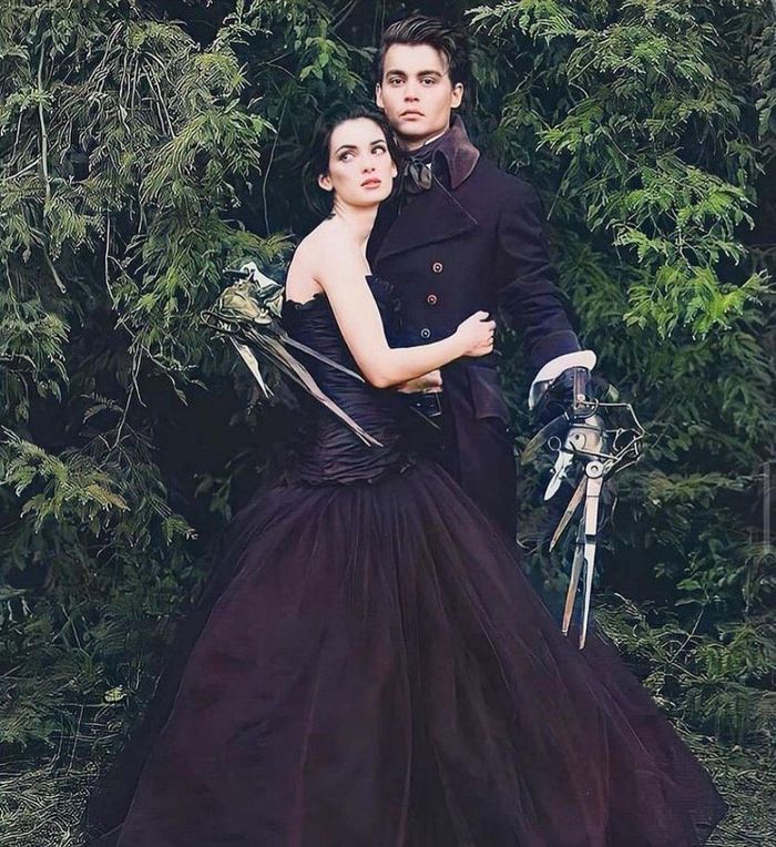 Winona Ryder đã hẹn hò Johnny Depp trong bốn năm cho đến khi họ chia tay vào năm 1993. Ảnh: Rolling Stone, Tumblr.