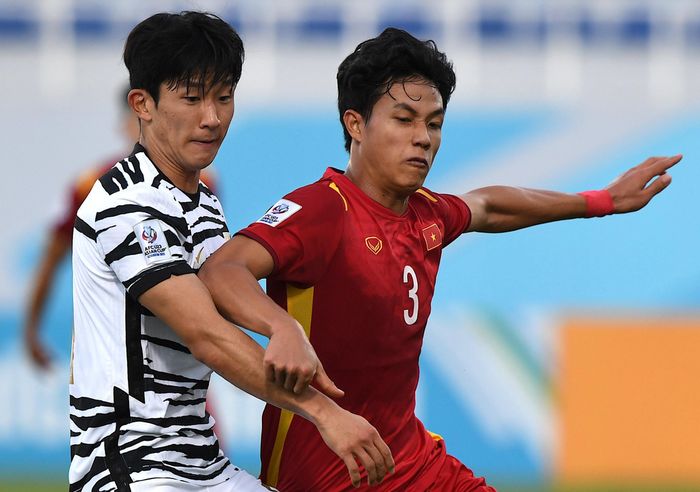  Nhiều cầu thủ U23 Việt Nam gồm Lương Duy Cương (số 3) chưa có nhiều kinh nghiệm châu lục. Ảnh: AFC. 