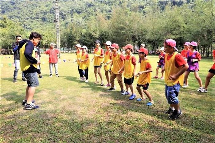 Trại hè được nhiều phụ huynh lựa chọn cho con tham gia.