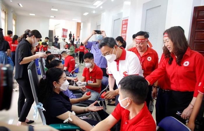 Chương trình đã thu hút đông đảo cán bộ, công chức, người lao động lực lượng vũ trang tham gia.